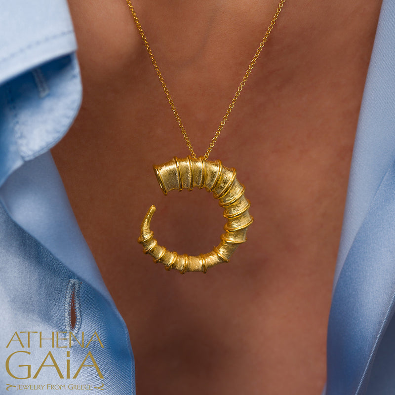 Ram Horn - 18k Gold - Pendant Necklace (Large)