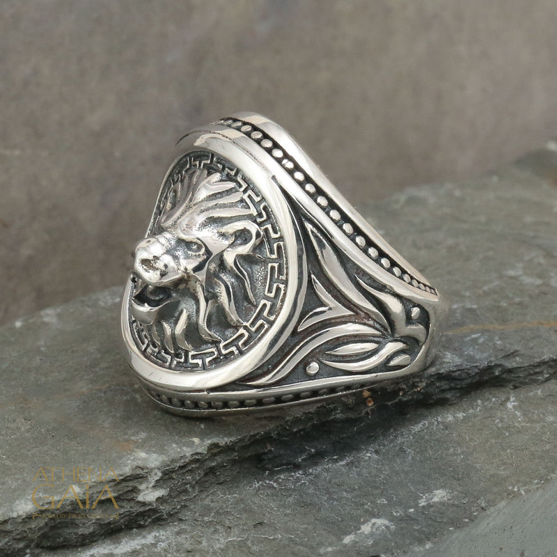 The Lion Ring - Sterling Silver Ring - Signet Ring