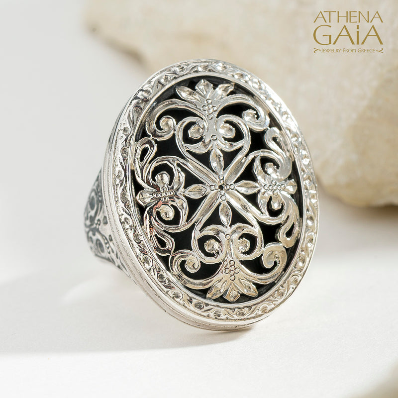 Garden Shadows Big Oval - Sterling Silver - Cocktail Ring