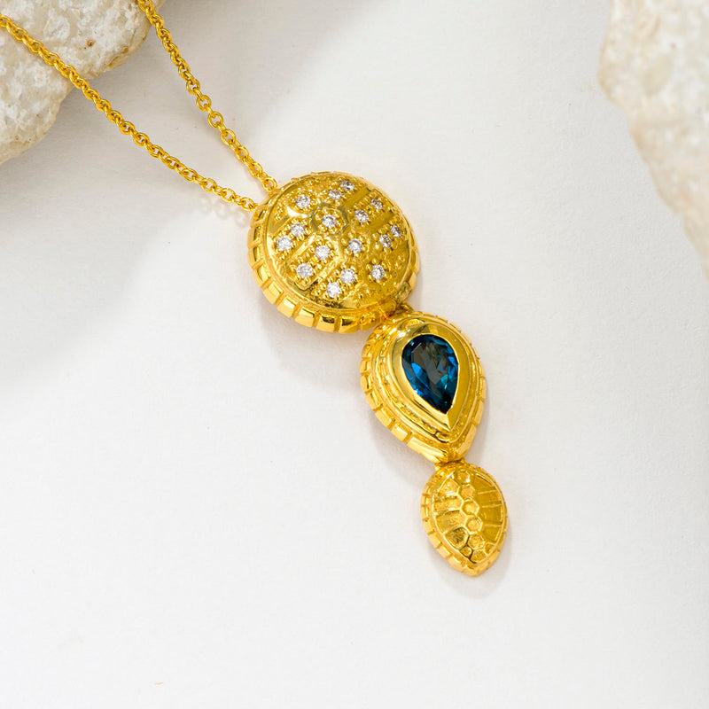 Cosmos Stars and Sea Tortoise Pendant Necklace - 18k Gold Necklace