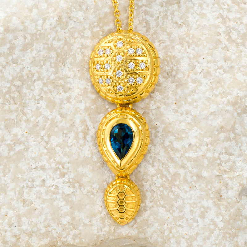 Cosmos Stars and Sea Tortoise Pendant Necklace - 18k Gold Necklace