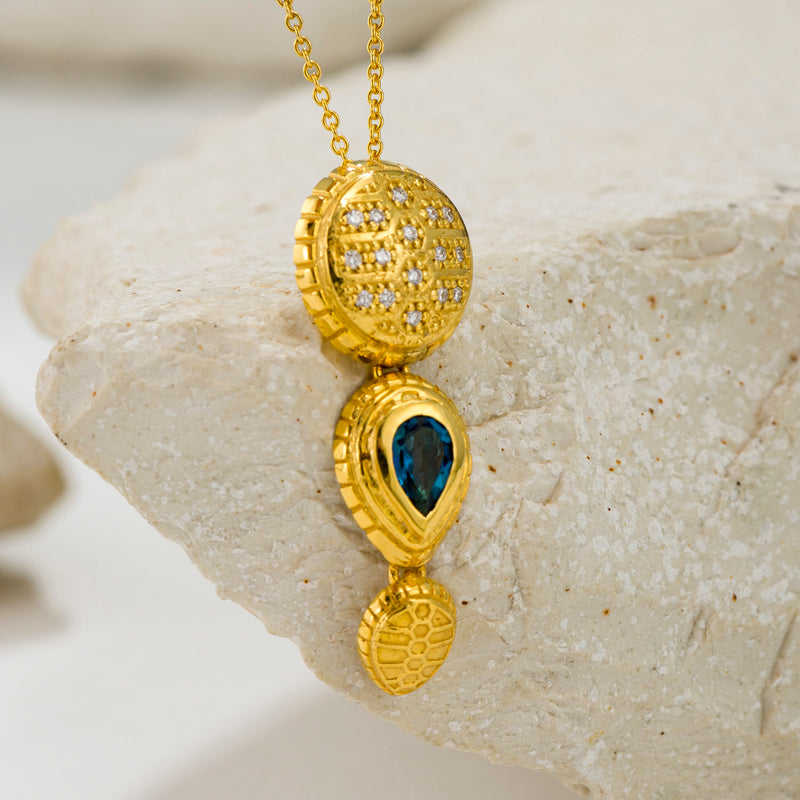 Cosmos Stars and Sea Tortoise Pendant Necklace - 18k Gold Necklace