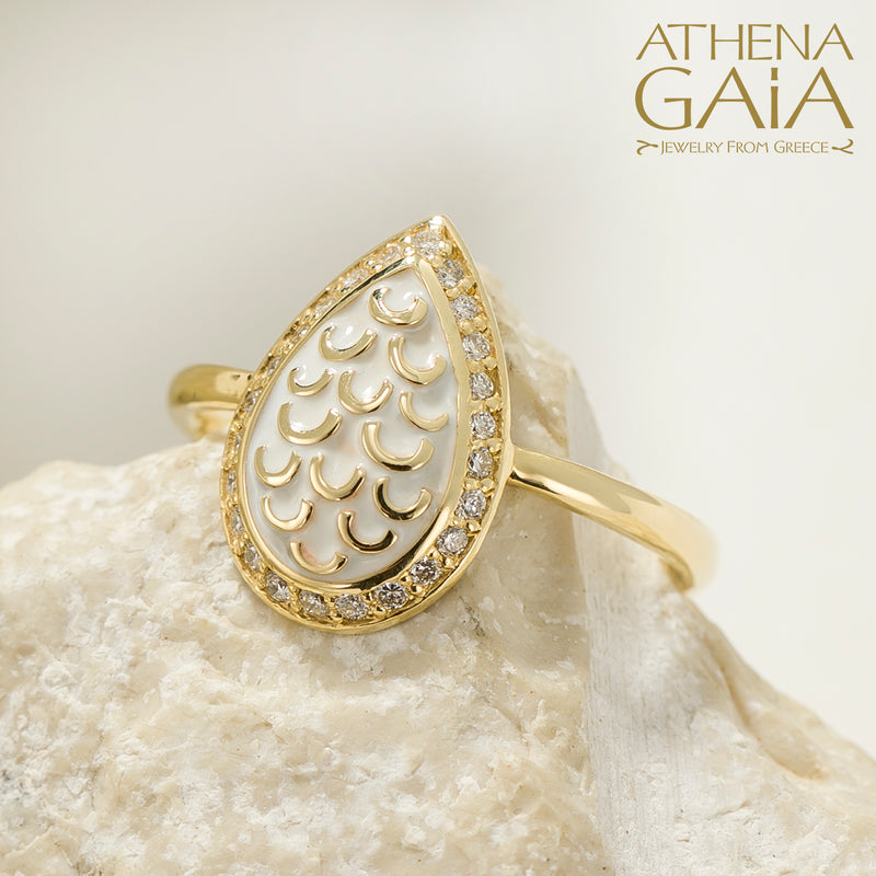 Periklista Golden Cascade Ring - 18k Gold Ring - Cocktail Ring