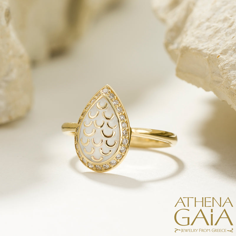 Periklista Golden Cascade Ring - 18k Gold Ring - Cocktail Ring