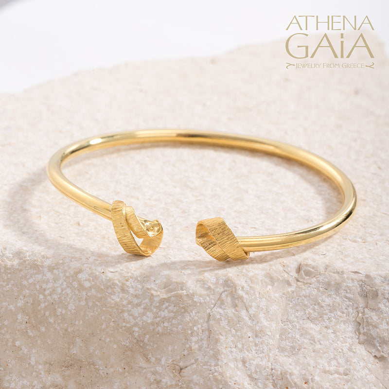 Thin Looping Ribbon Bracelet - 18k Gold - Cuff Bracelet