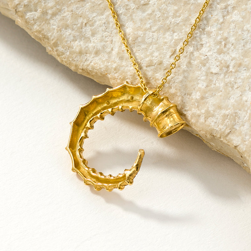 Ram Horn - 18k Gold - Pendant Necklace (Small)
