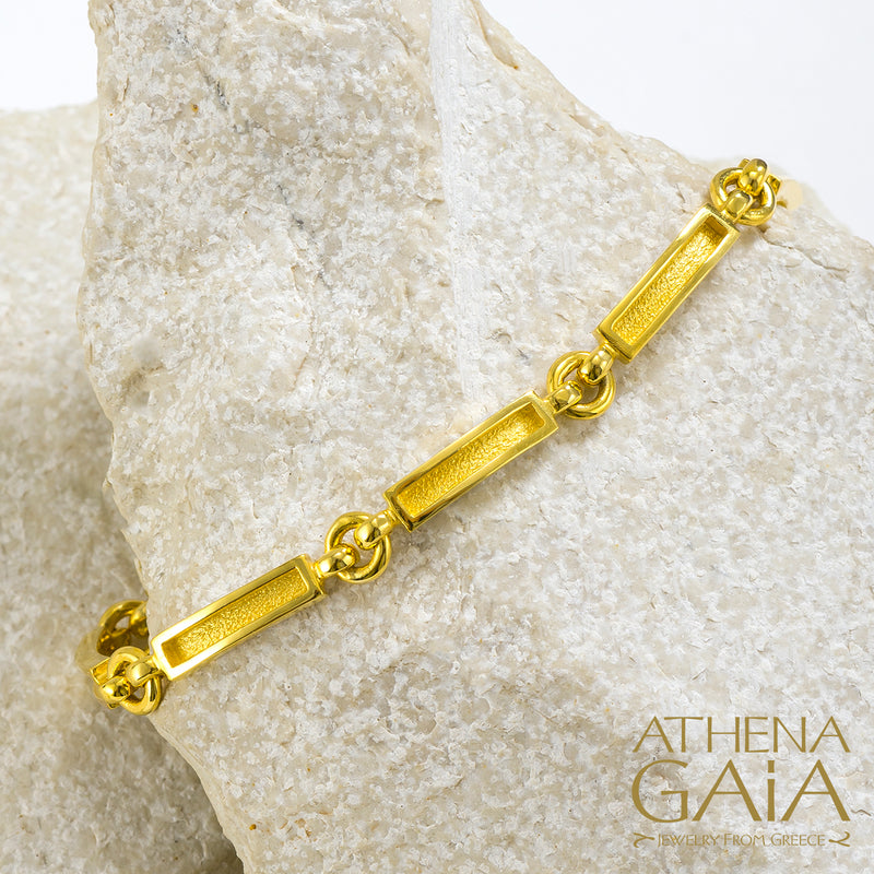 Shadow and Light Line Bracelet - 18k Gold Bracelet