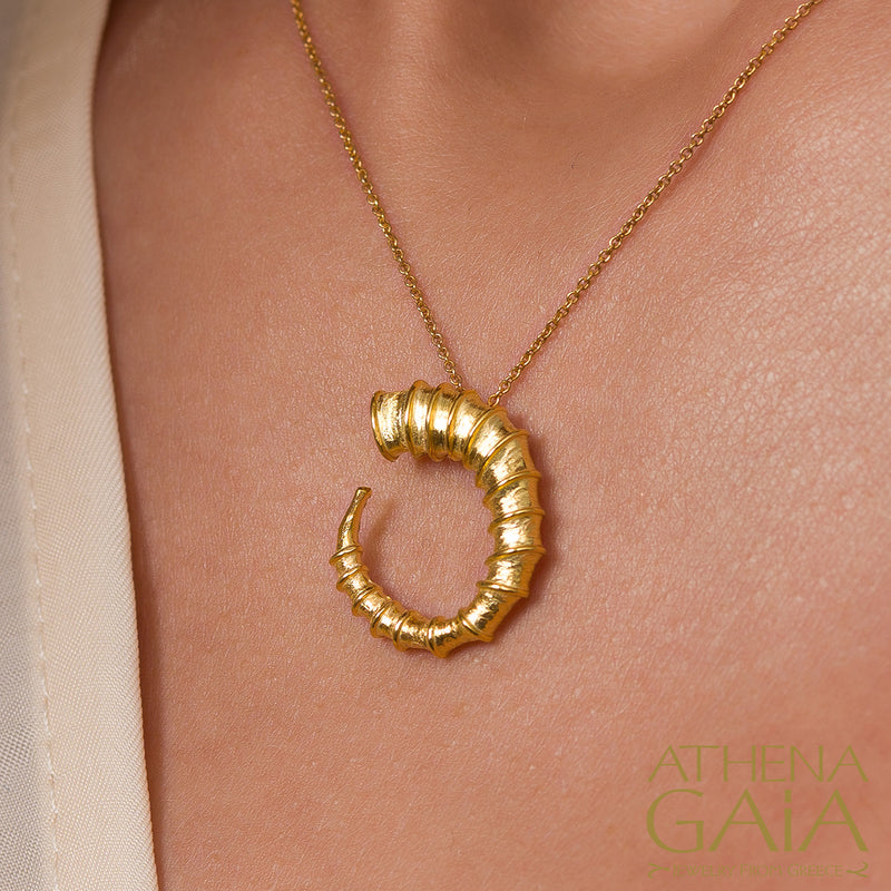 Ram Horn - 18k Gold - Pendant Necklace (Small)