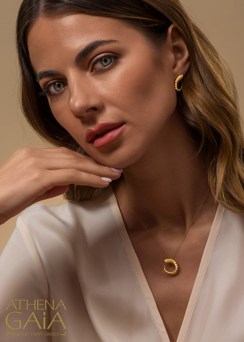 Ram Horn - 18k Gold - Pendant Necklace (Small)