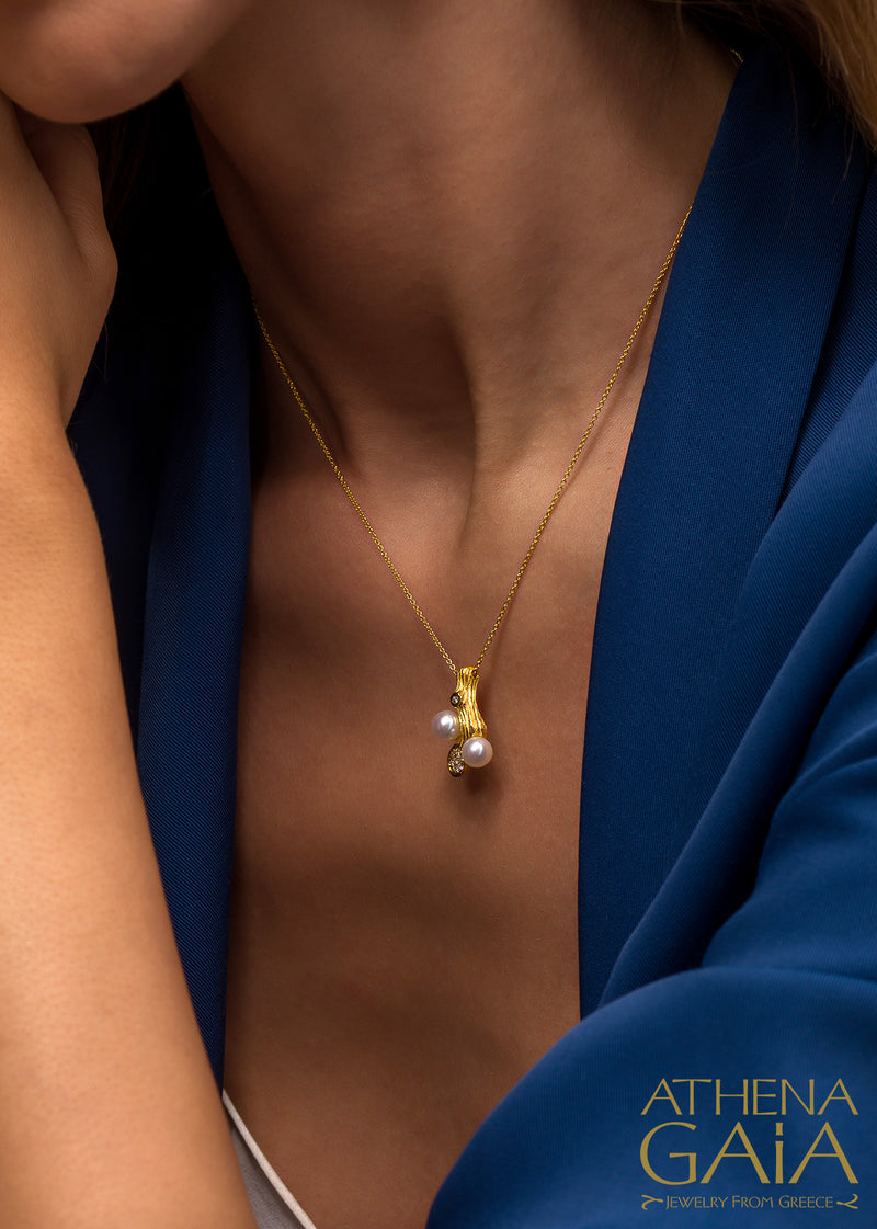 Four Seasons Winter Pearl Pendant Necklace - 18k Gold Necklace