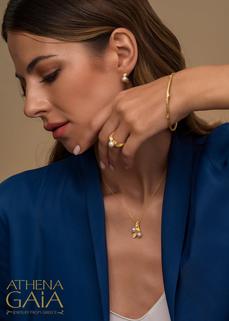 Four Seasons Small Winter Pearl Earrings - 18k Gold Earrings