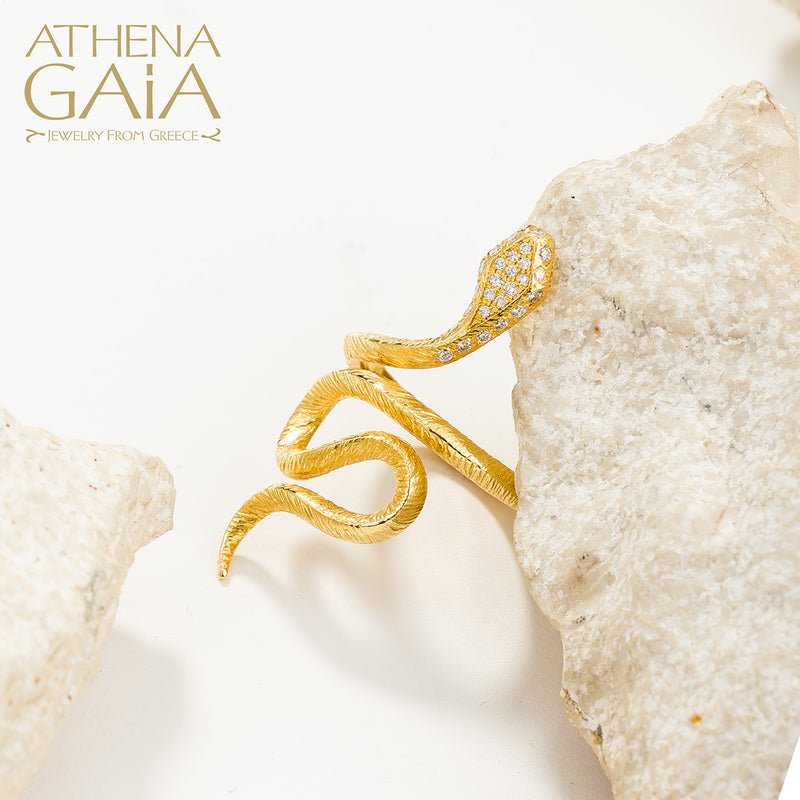 Mythology Snakes Diamond Head Ring - 18k Gold Ring - Cocktail Ring
