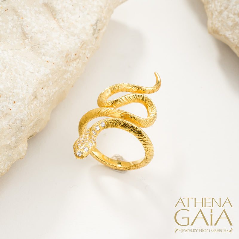Mythology Snakes Diamond Head Ring - 18k Gold Ring - Cocktail Ring