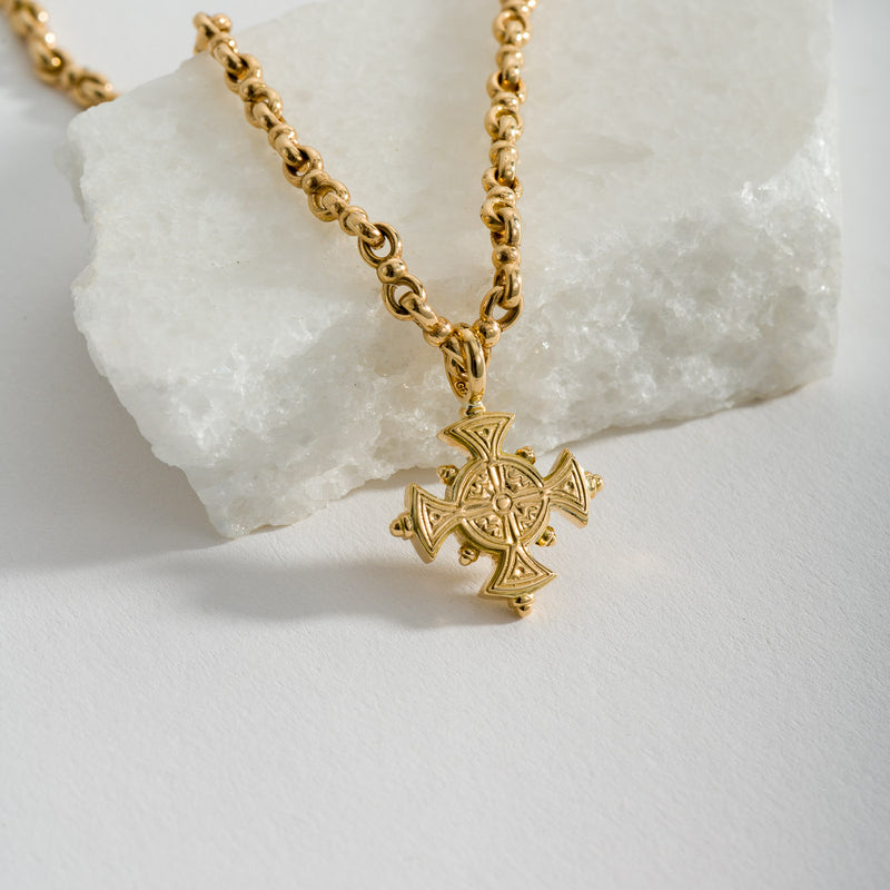 Mini Maltese Cross - 18k Gold by Gerochristo