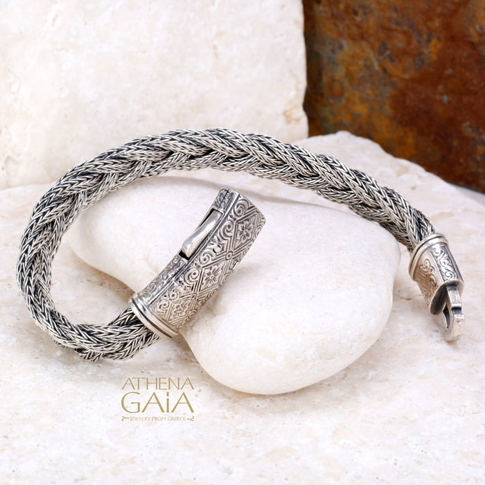 Minoas Thin Braided Strap Bracelet
