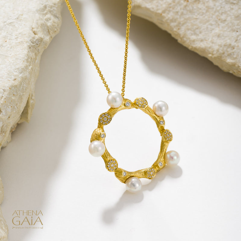 Four Seasons Winter Pearl Circle Pendant Necklace (Small) - 18k Gold - Pearl Necklace