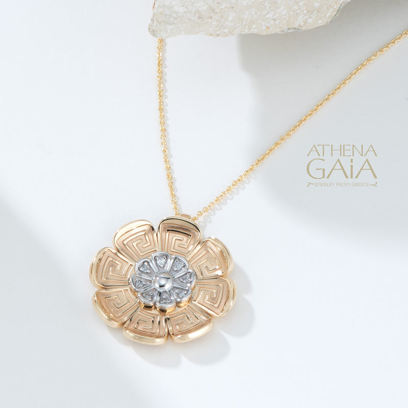 Mythical Anemone Key Pendant Necklace - 18k Gold Necklace