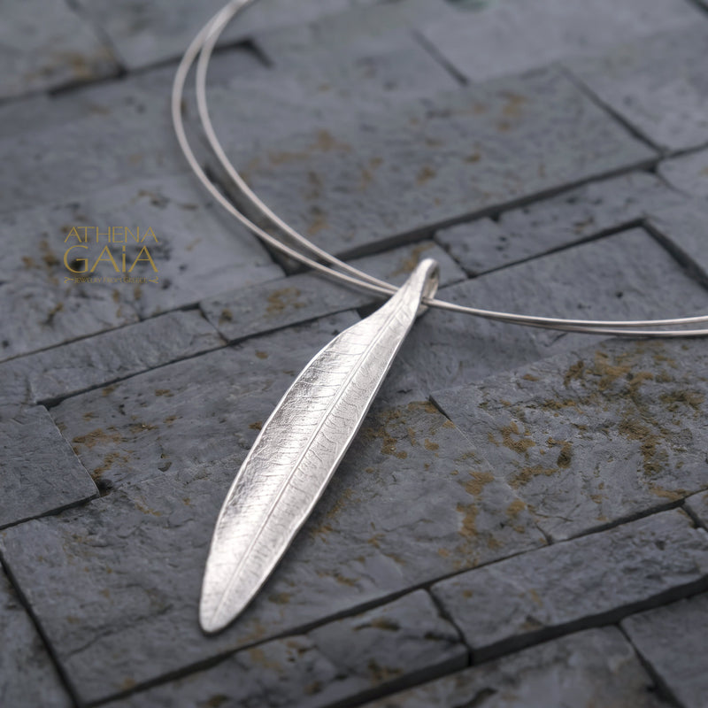 Long Leaf Noir Necklace - Sterling Silver Necklace