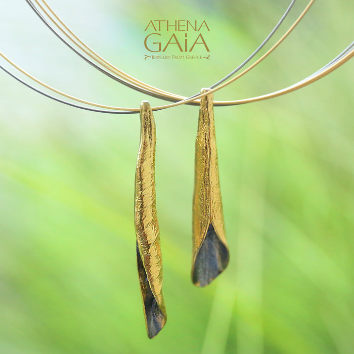 Curled Leaf Vase Pendant - Gold Plated Sterling Silver Necklace (In-Stock)