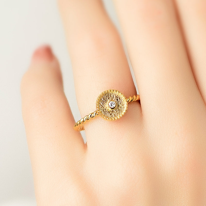 Geometric Twisted Band Circle Ring - 18k Gold Ring