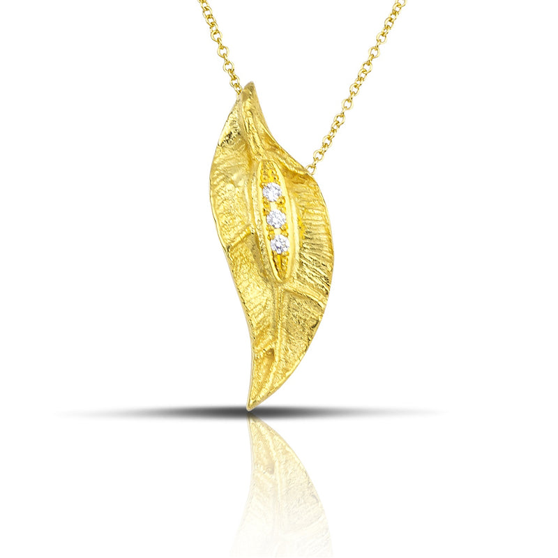 Golden Peonies Pendant Necklace - 18k Gold Necklace