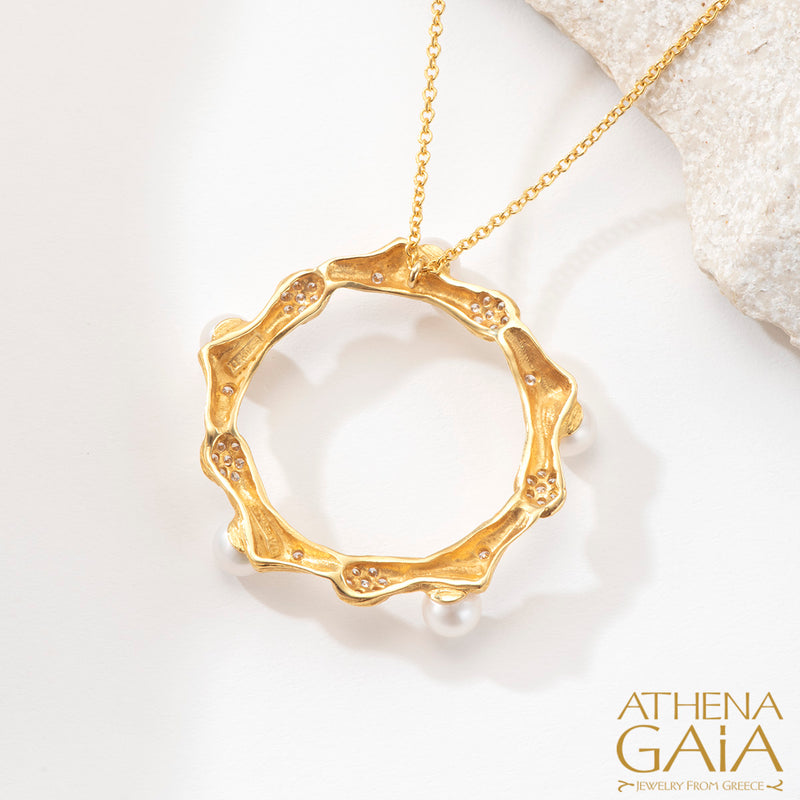 Four Seasons Winter Pearl Circle Pendant Necklace (Large) - 18k Gold - Pearl Necklace