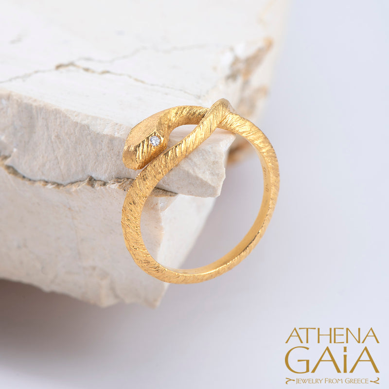 Mythology Snakes Diamond Eye Band Ring - 18k Gold Ring