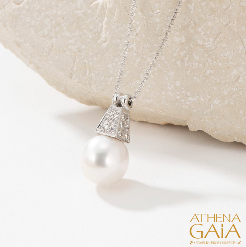 Shadow and Light Symmetry Pearl Pendant Necklace - 18k Gold Necklace