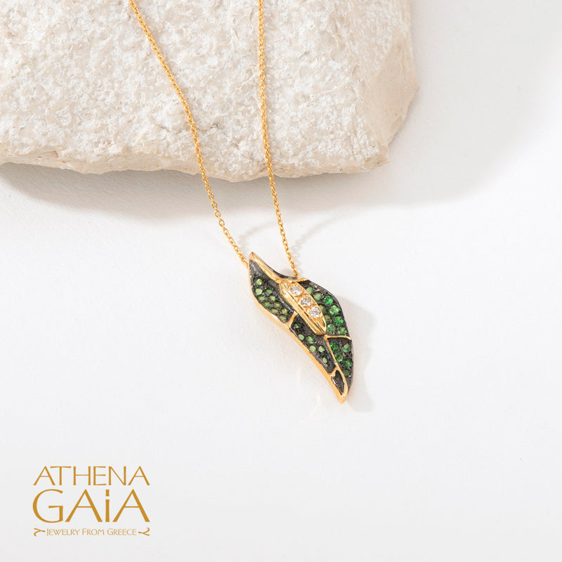 Golden Peonies Stone Pendant Necklace - 18k Gold Necklace