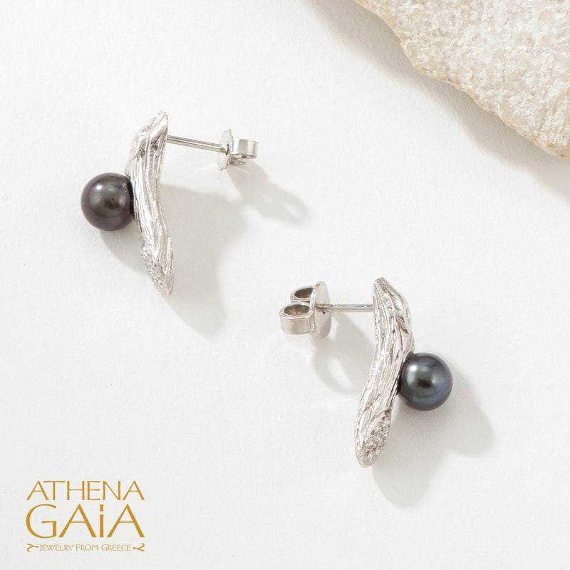 Four Seasons Winter Pearl Earrings (Large) - 18k Gold Earrings