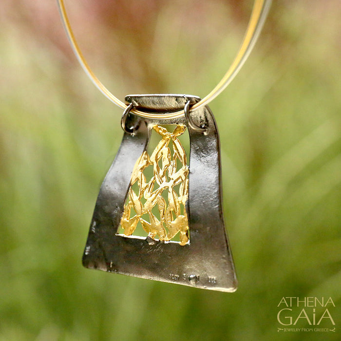 Olive Grove Isotrap Pendant