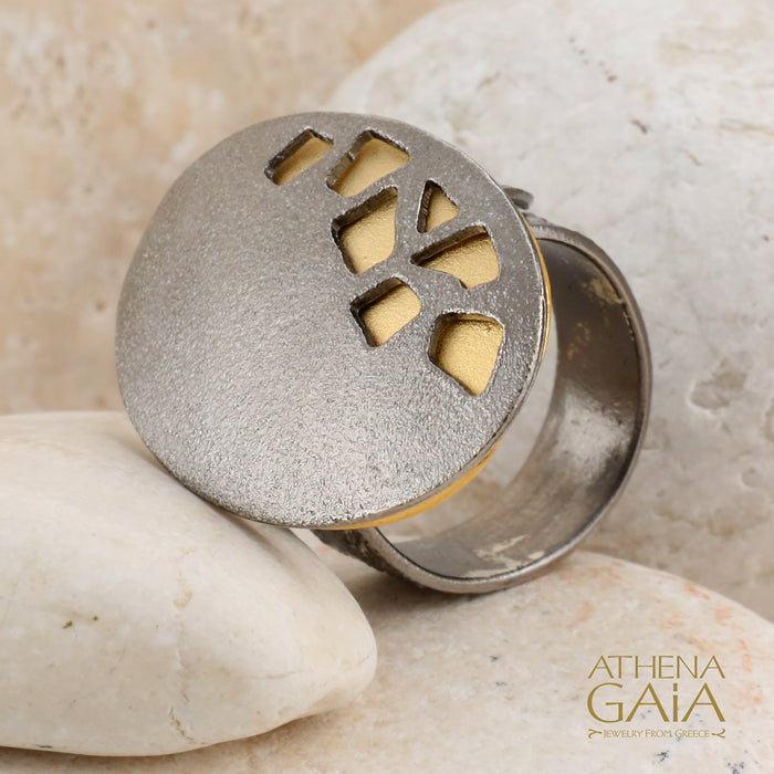 Oval River Stones Ring