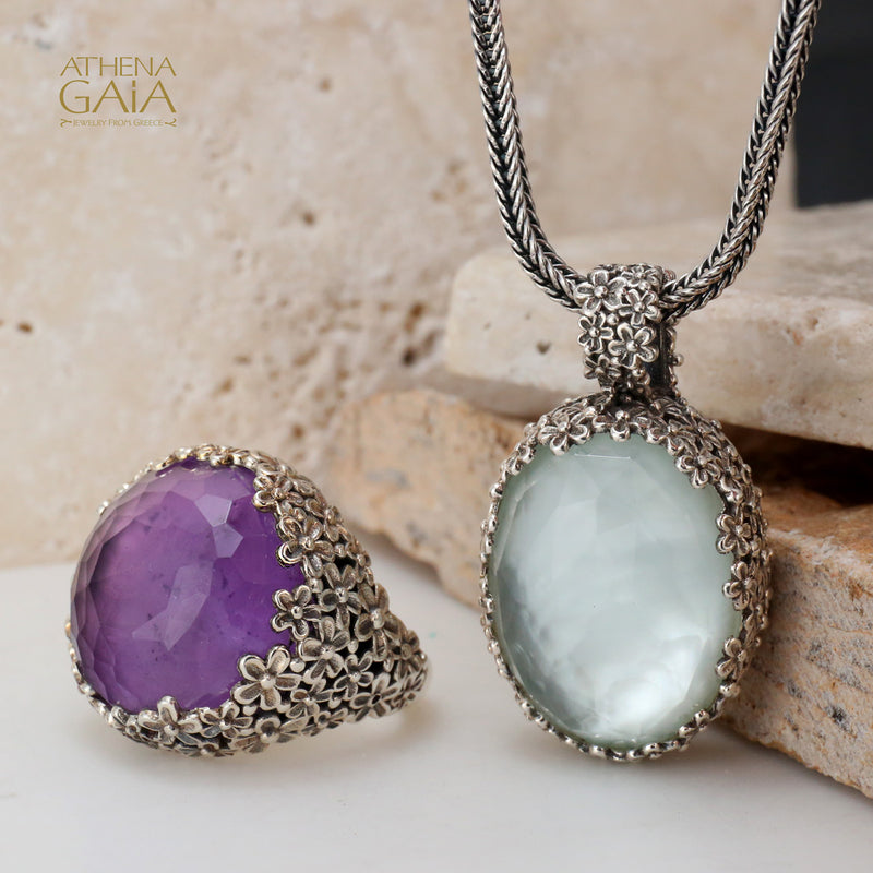 Pop Rocks Wild Flower Anthemis Bezel Oval Pendant - Sterling Silver Pendant