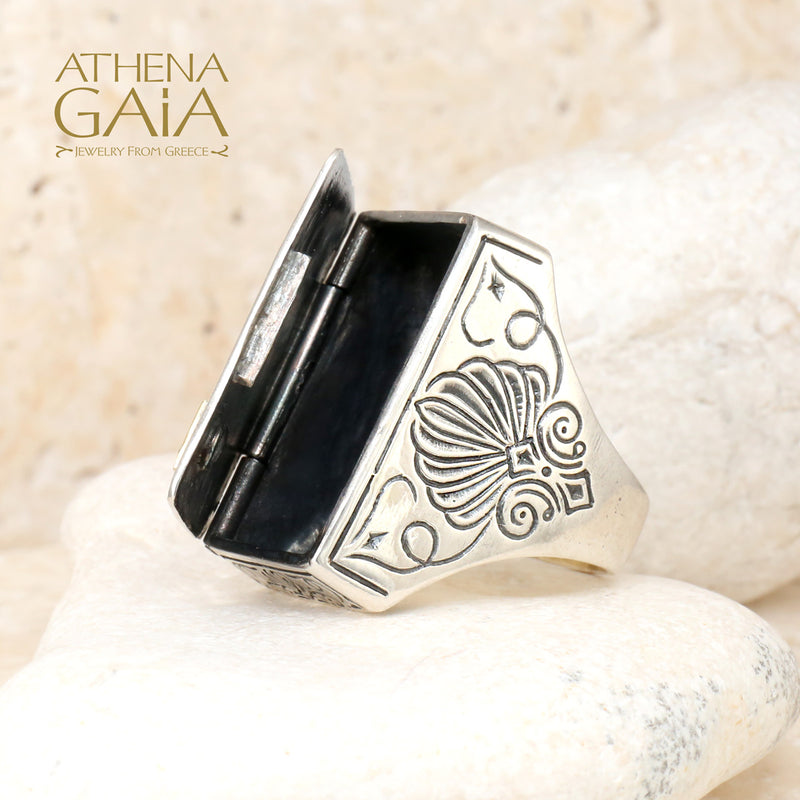 Poison Locket Ring with Diamond - 18k Gold & Sterling Silver Ring - Cocktail Ring