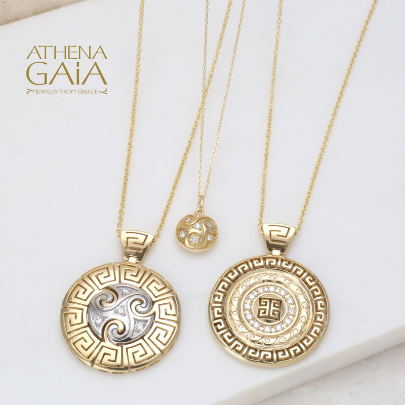 Mythical Argonaut Pendant Necklace - 18k Gold Necklace